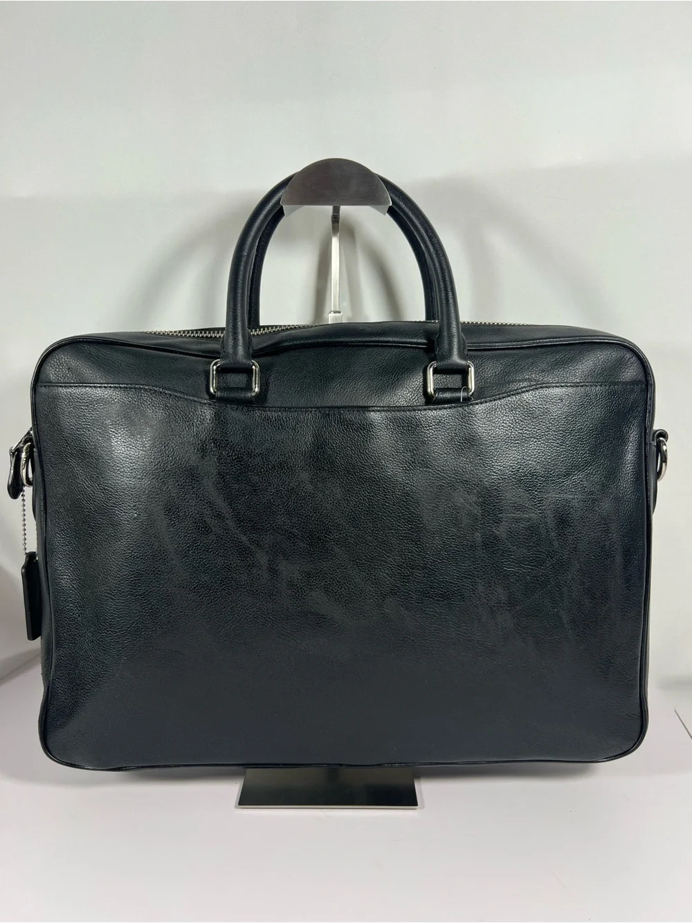 4099: NWT Coach Beckett Slim Brief Black Leather Laptop Bag Scratched Side